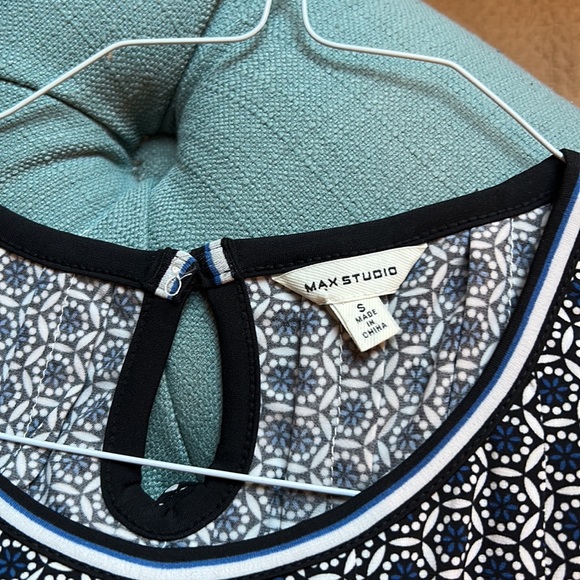 Max Studio Dress - Picture 3 of 3